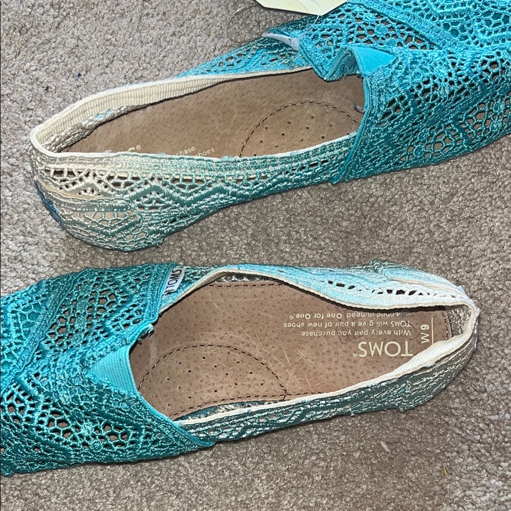 Toms Blue Lace Flats - Picture 4 of 4